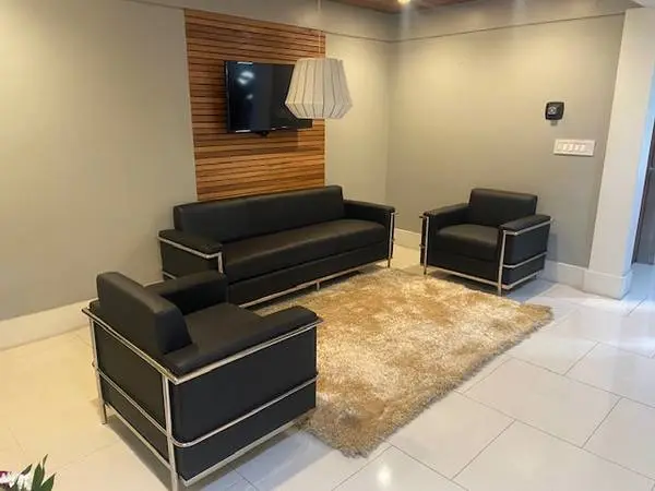 SOFA AND 2 CHAIRS LOUNGE BLACK LEATHERRETTE WITH CHROME MODERN!