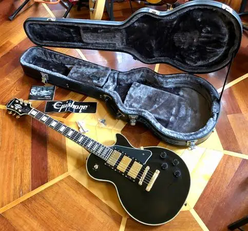 MINT 2013 Epiphone Black Beauty Les Paul Custom Elect. Guitar 3 Pick U