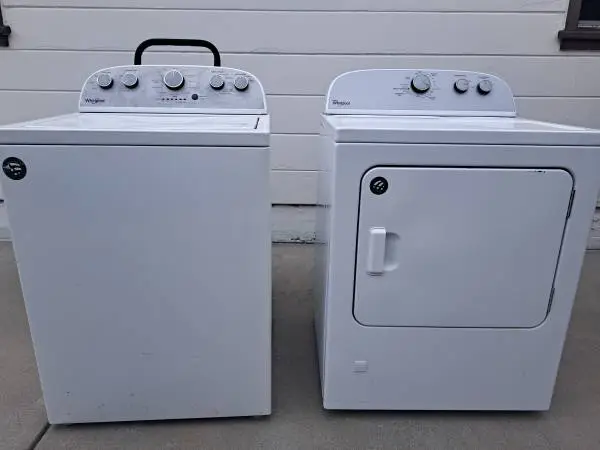 Whirlpool Matching Washer and Gas Dryer