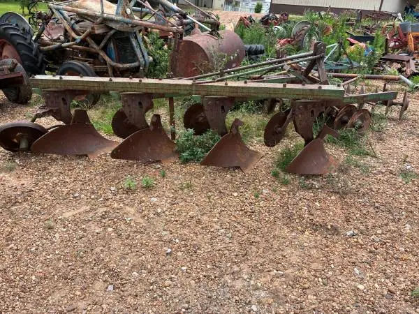 3pt 4 Bottom John Deere Plow