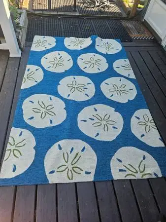 5 x 7 1/2 sand dollar area rug