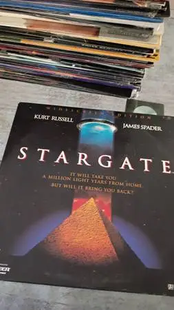 I BUY LASERDISC MOVIES