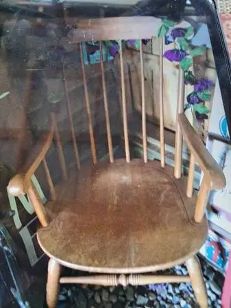 Solid Wood Rocking Chair