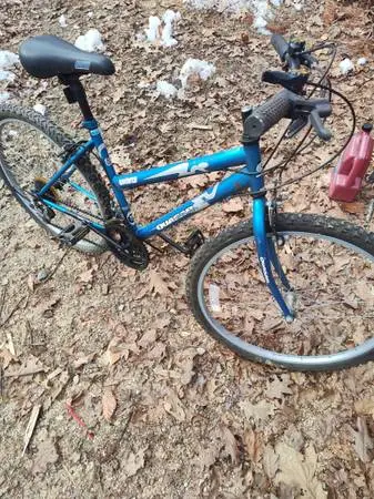 26 Quaser 21 speed bike