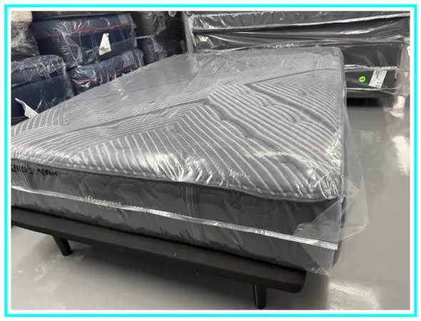 QUEEN SIZE SIMMONS BEAUTYREST BLACK SERIES 1 MATTRESS & BOX BED