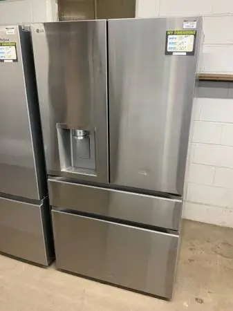 **LG STAINLESS 28 CU FT FRENCH DOOR FRIDGE**ON SALE NOW**