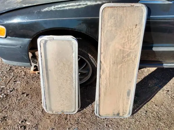 55 SPARTAN TRAILER OEM WINDOWS
