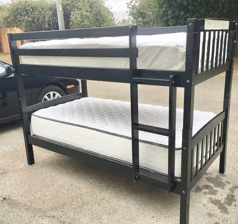 ***Twin Bunk Bed with Mattress ***