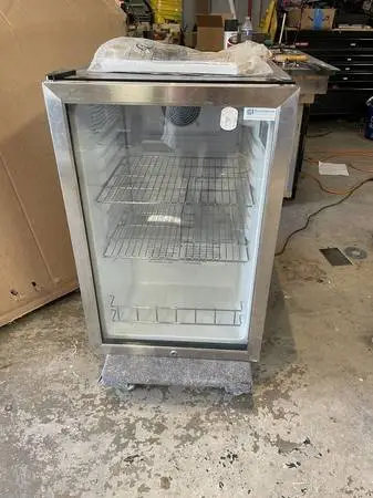 Excellence Industries 17 Countertop Refrigerator w/ Front Access - Sw