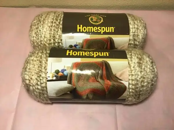Lion Brand Homespun Yarn # 412 Pearls Lot 2 Skeins Acrylic Polyester