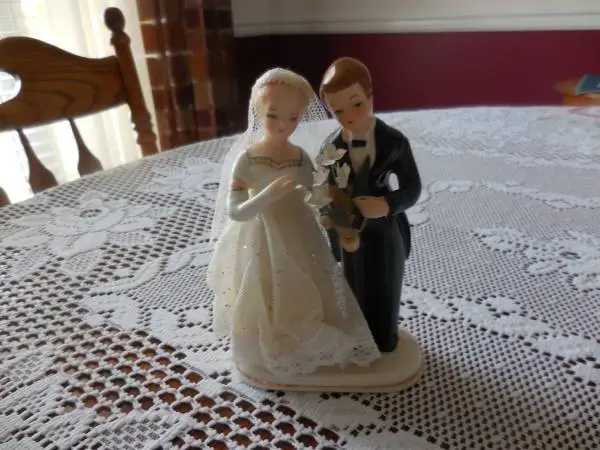 CAKE TOPPER-WEDDING -VINTAGE