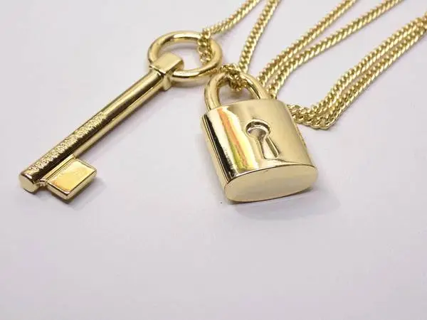 Victorias Secret Lock and Key Gold tone Necklace