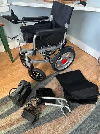 Battery powered wheelchair