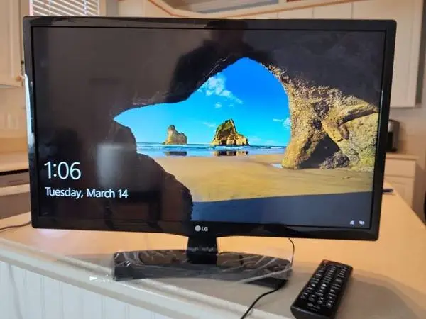 LG 24LF454B-PU 24 Class LED TV