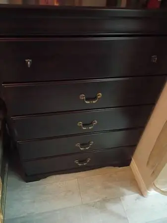 Dresser $40