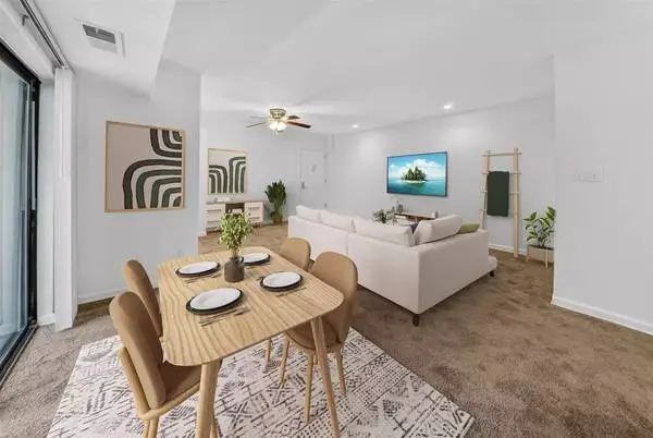 This place will feel like home! 2 bed, 1 bath available! 939 Sq Ft!