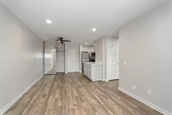 Relax in your new home! Beautiful resort style 2 bed / 1 bath!
