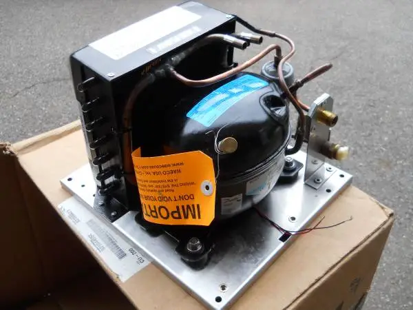 BOAT NEW A/B CONDENSOR UNIT 12 VOLT