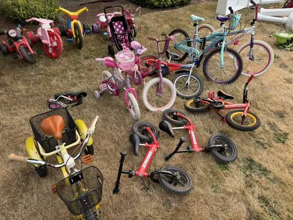 Massive Garage/ Yard Sale: 6509 NE 48th Circle
