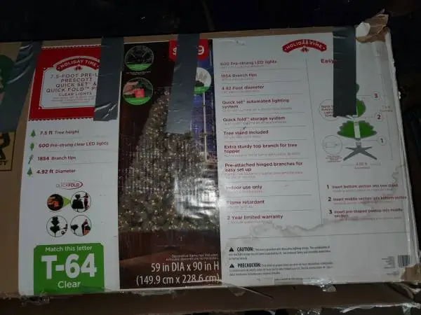 ◇◇◇◇   6ft prelit Christmas tree