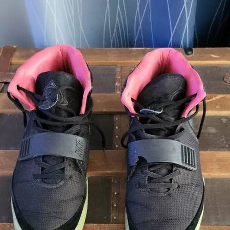 Nike Tennis Shoes