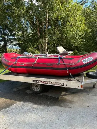 Alaskan Outfitters  Raft Package