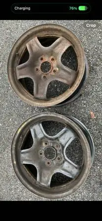 HHR WHEELS 16 INCH I HAVE 2 PLUS 2 HUBCAPS