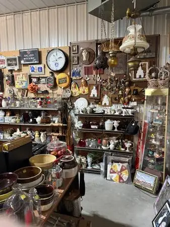 HUGE ESTATE GARAGE SALE IN HUGE AIR CONDITIONED SHED