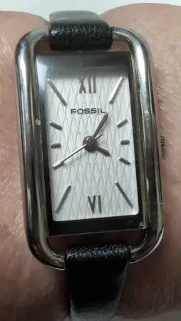 Vintage Ladies Fossil Analog Quartz watch with black leather band
