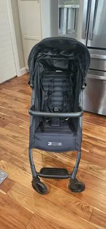 Zoe The Tour Stroller, excellent condition