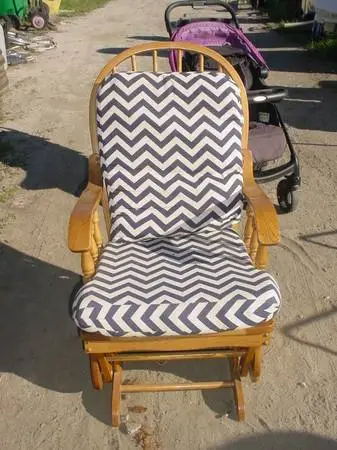 SOLID OAK glider rocker