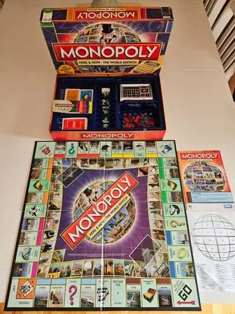MONOPOLY: HERE & NOW - The World Edition (electronic banking unit)
