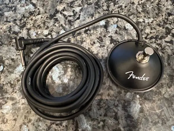 Fender 1-button amplifier footswitch for Blues Junior, other amps