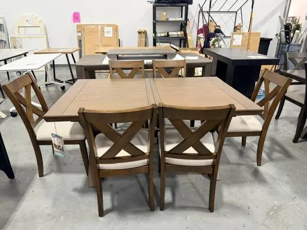 Bayside Furnishings Bryce Extendable Dining Table And 6 Chairs Walnut