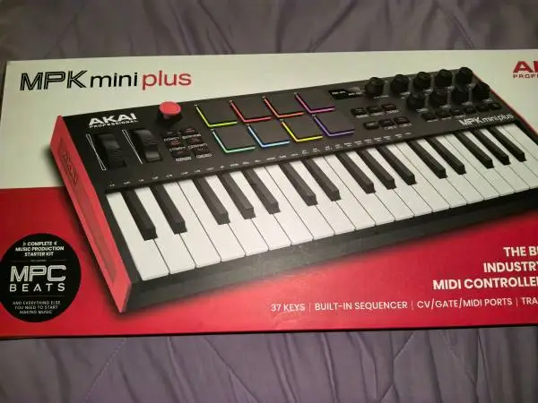 Akai Professional MPK Mini Plus Keyboard