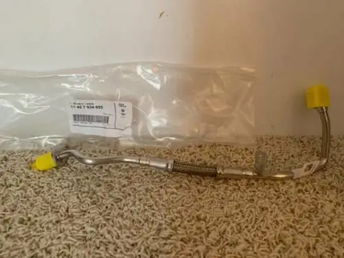 NIB BMW Genuine Oil Inlet Tube Part #11427934655