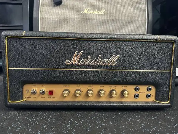 Marshall JVM 410h Marshall JVM410H - Black