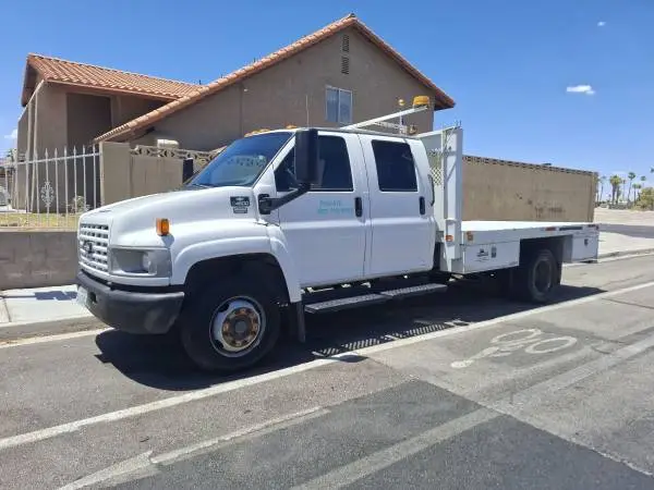 2010 chevy kodiak 4500 150k miles 6,6 diesel duramax needs nothing like new