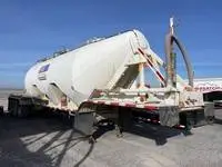 1978 Fruehauf 985 Cu Ft Tri-Axle Pneumatic Bulk Trailer -4673