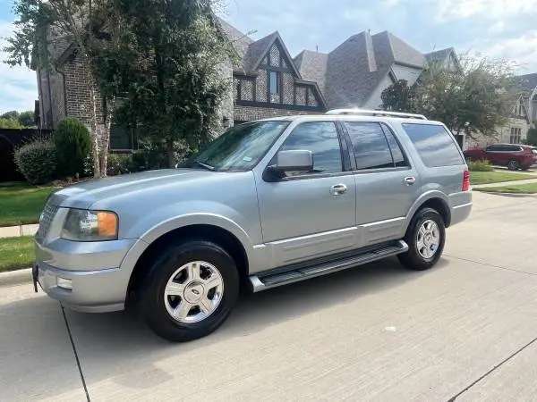 One owner 2006 Ford expedition Limited runs and drives great