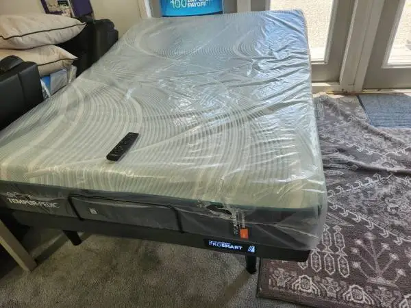 Tempurpedic Pro Adapt mattress w/ Ergo Smart base - retails $5999