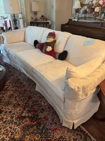 Estate Sale Lakeshore Area