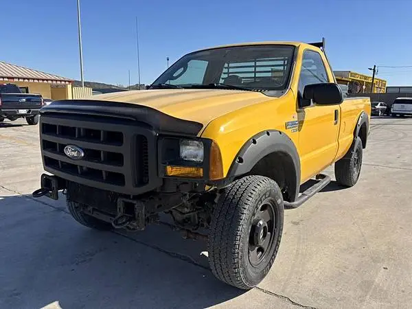 2007 Ford F-350 4WD Reg Cab 137 XL