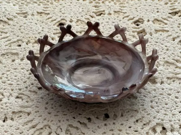 Vintage 1950’s “Imperial Glass” Slag Glass Latticed Edge Bowl