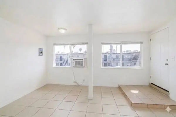Embrace a new era of living: Our 1 BR, 725 Sq Ft will inspire you.
