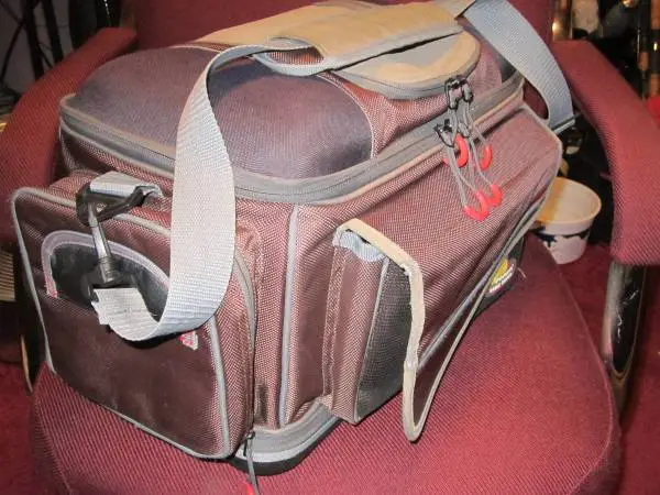 Plano Guide Series Soft Tackle Box