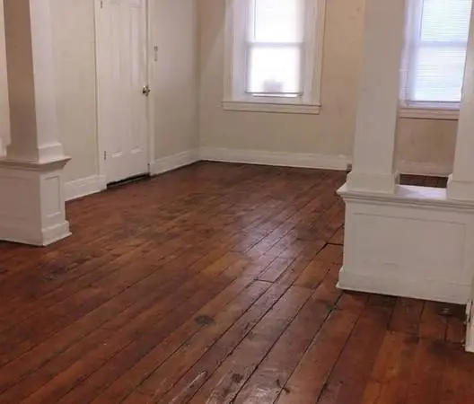 6 rms 3 BR,DR, LR Kit & Bth,wood floors Incl Heat/W/T Nr Cntrl Mrkt