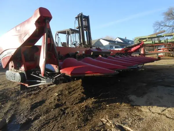 Case IH 2612 corn head