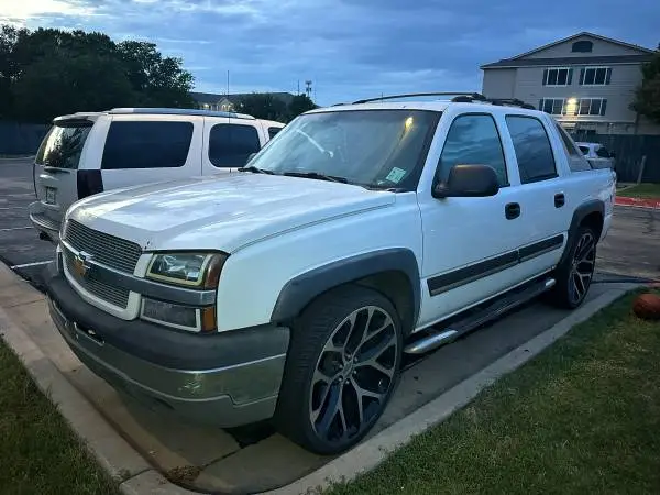 📣Full part out :://:: Para Partes Partes 2004 Chevy Avalanche 2WD📣