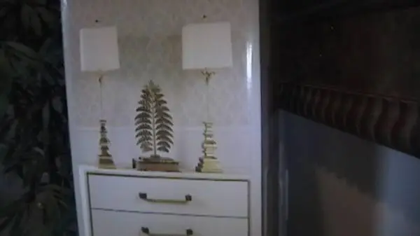 New Set of 2 Buffet lamps, gold